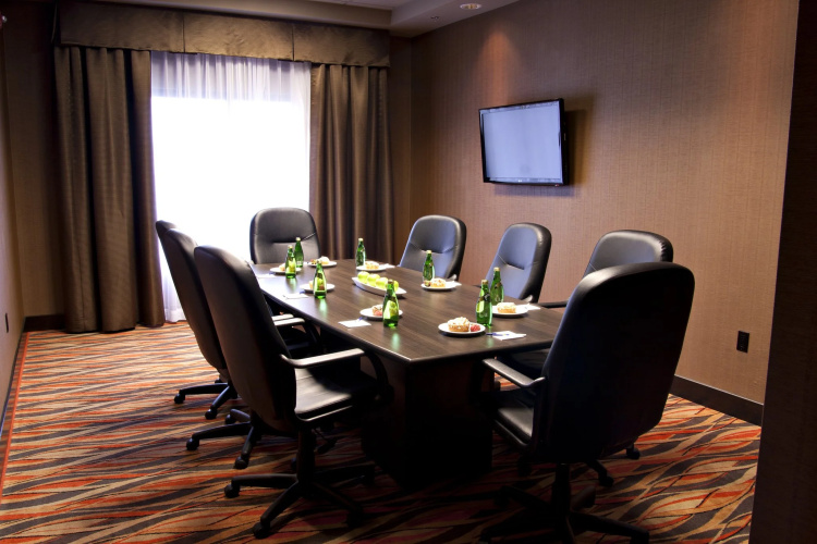 Holiday Inn Express Pembroke photo 18