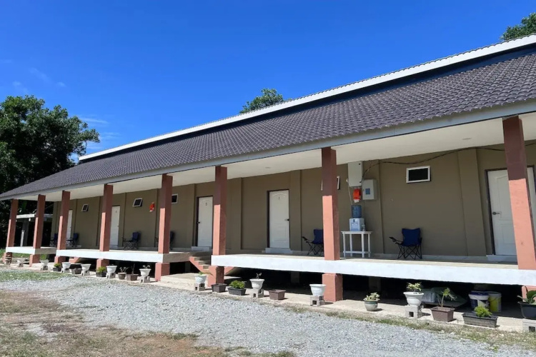 Hotel O Sri Ayu Inn - Gurun