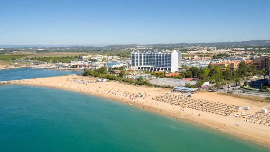 Vilamoura Typical 1 With Pool by Homing
