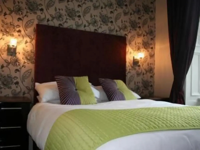 The Royal Hotel