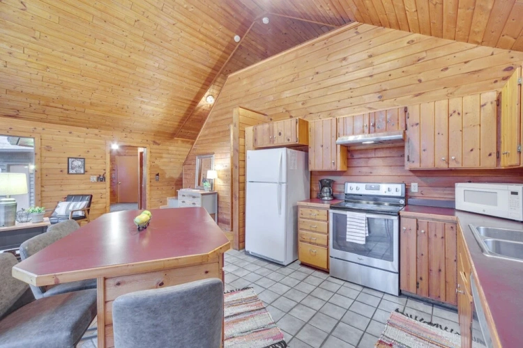 3 Bedrooms Cottage
