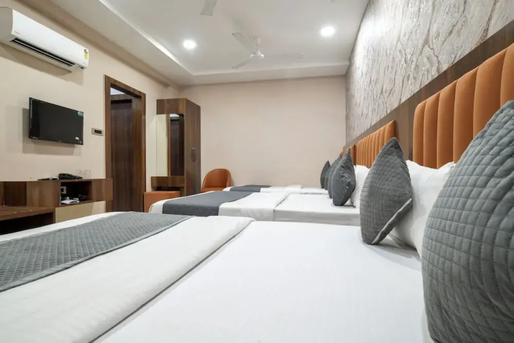 Hotel Miracle
