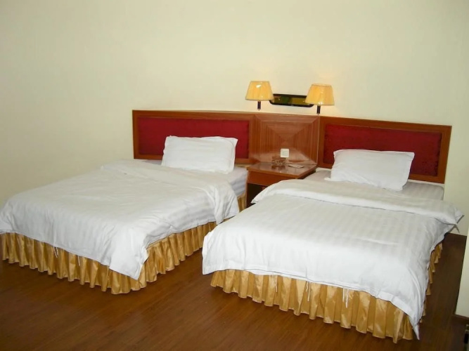 Renjie Business Hotel