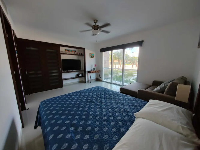 Stunning Ocean Front By Condo Boutique