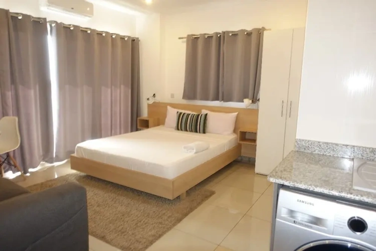 1 Bedroom Apartment with city view
