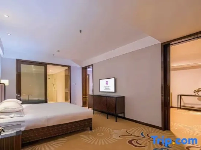 Superior Double Suite
