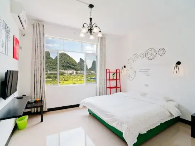 Interesting Inn (Yangshuo West Street)