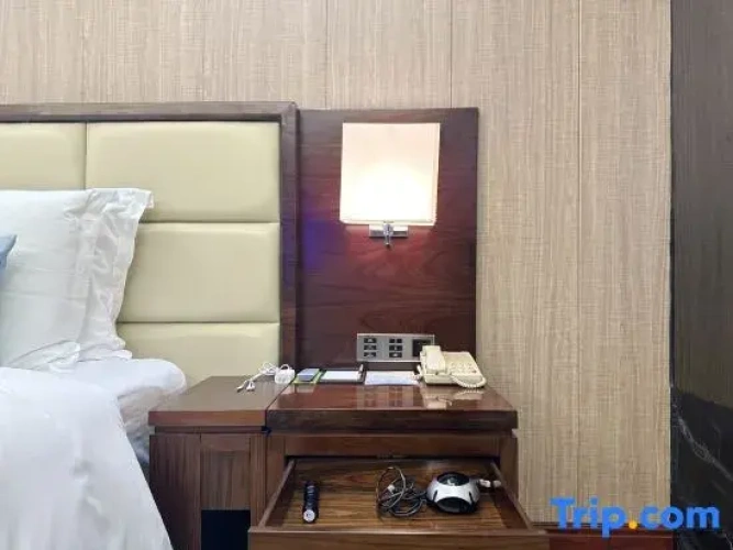 Standard Double room with lake view
