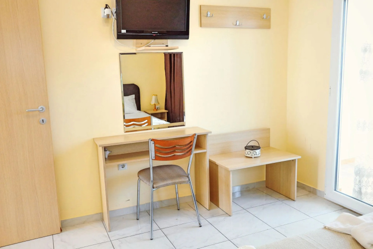 Golden Deer Apartments