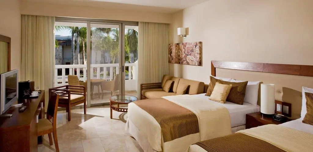 Grand Riviera Princess photo 7