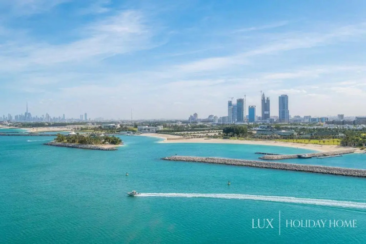 LUX - Opulent Island Suite Burj Khalifa View 1 - Image 7