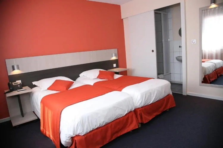 Standard Twin room