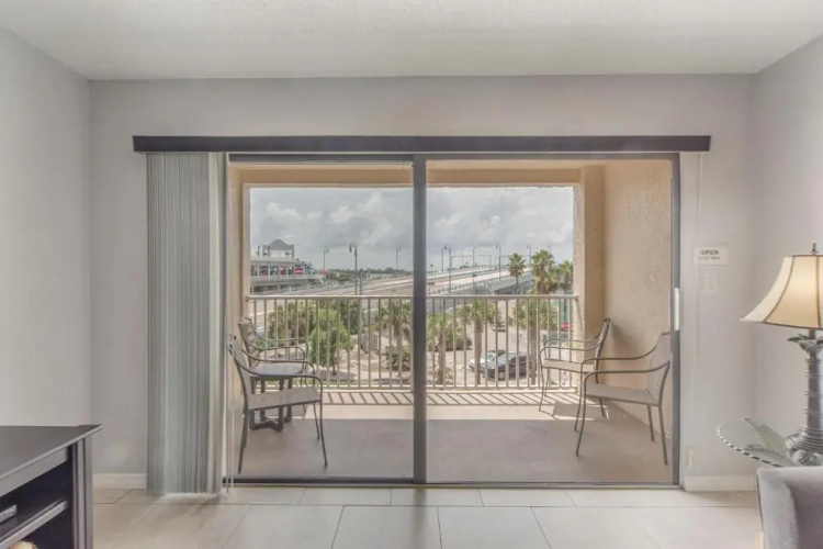 203 Beach Place Condos