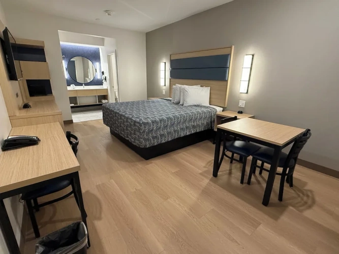 Deluxe Single room