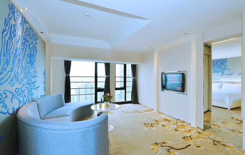 Suite with view