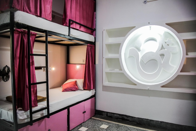 Bed in Dorm (female dorm)
