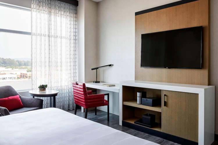Standard Quadruple Club room