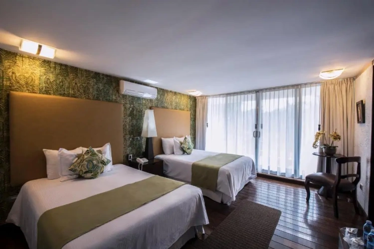 Suite with balcony