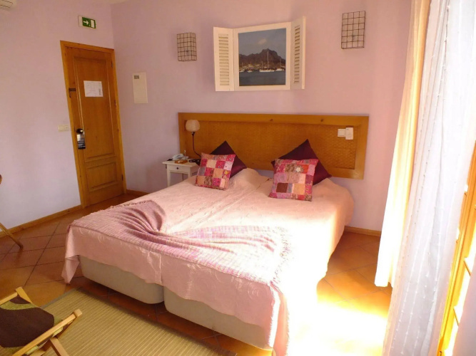 Kira's Boutique Hotel
