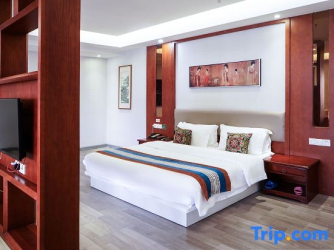 Double Suite