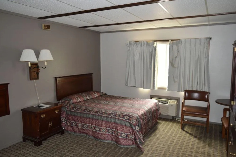 Countryside Inn