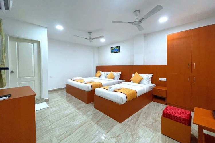 Quadruple Suite