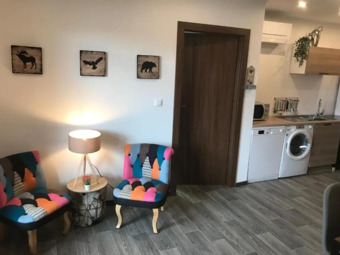 3 Bedrooms Apartment