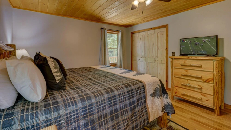 Bear Paw Hollow by Escape to Blue Ridge