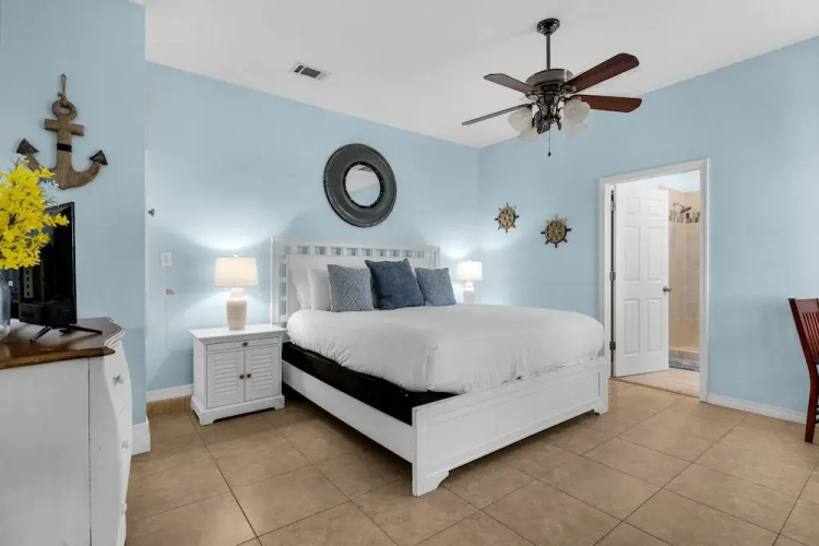 Suzwinks Beach House