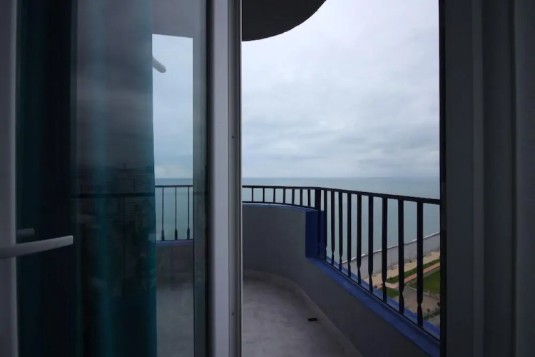 KNJZ Seaview Apartment