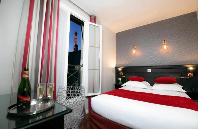 With Eiffel Tower View Double room