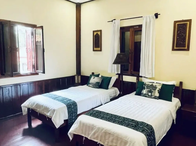 Superior Twin room with balcony and with courtyard view