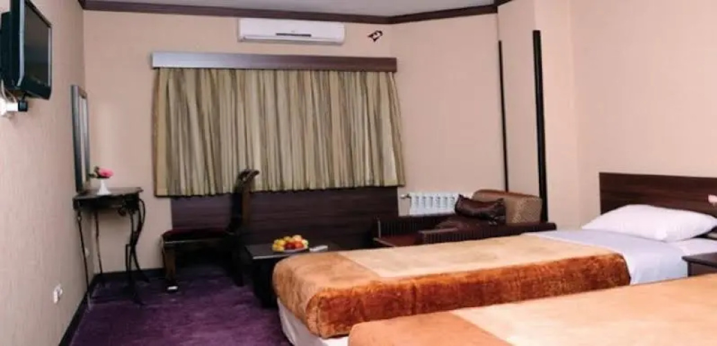 Sheykh Bahaie Hotel