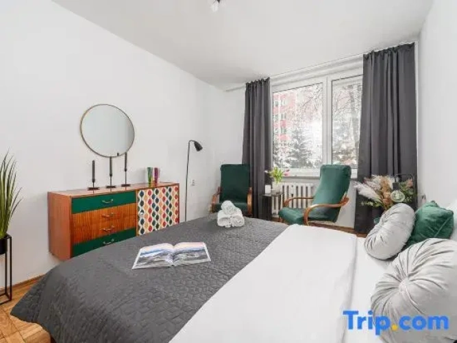 2 Bedrooms Apartment