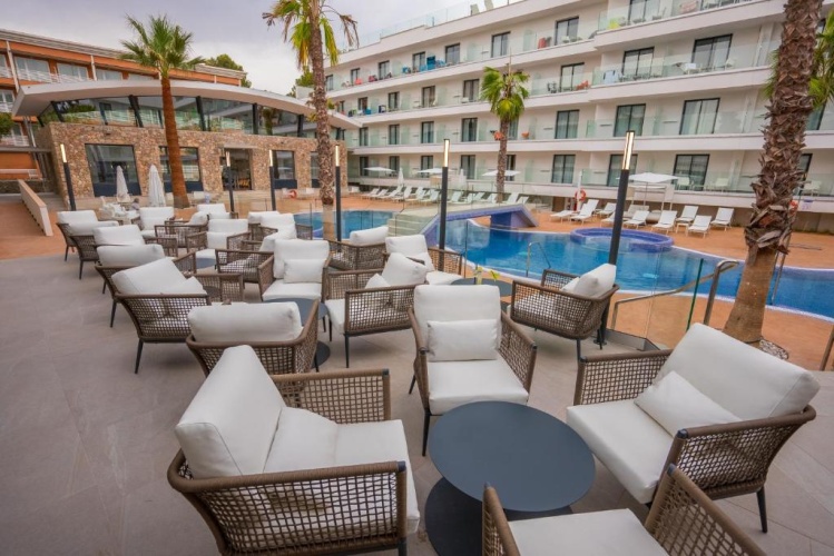 Hotel Morlans Suites - Adults Only photo 17