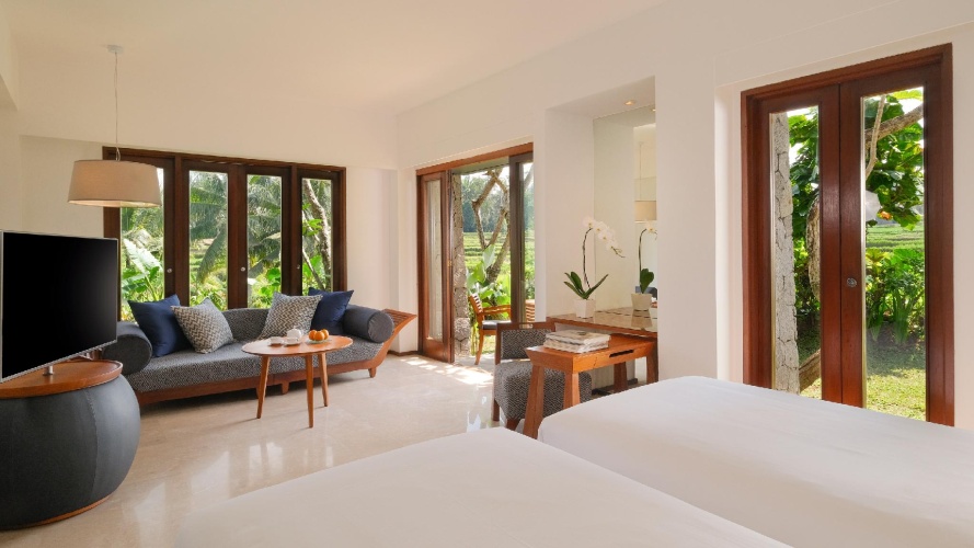 Impressive Forest Corner Twin Suite