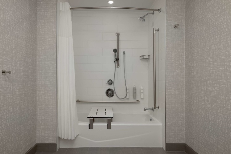 Hampton Inn & Suites by Hilton Toronto Downtown photo 12