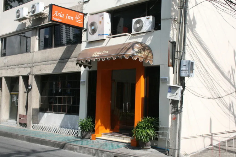 Bangkok Inn