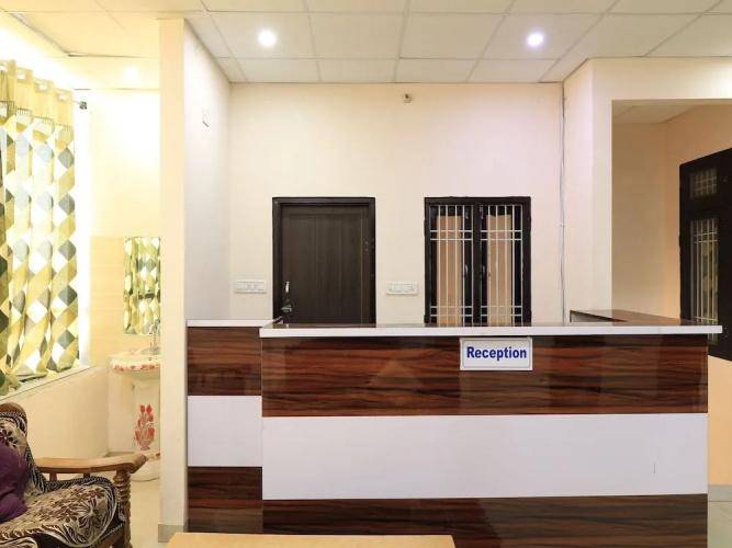 OYO Flagship 29364 Deepak Hotel And Restaurant