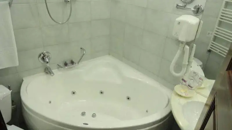 Comfort Suites