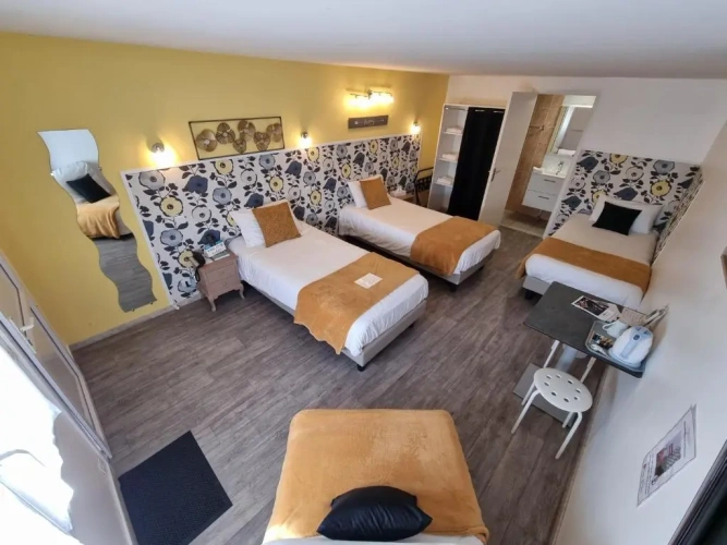 Standard Quadruple room
