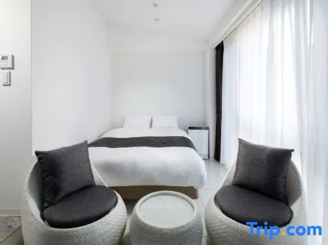 Sextuple Apartment