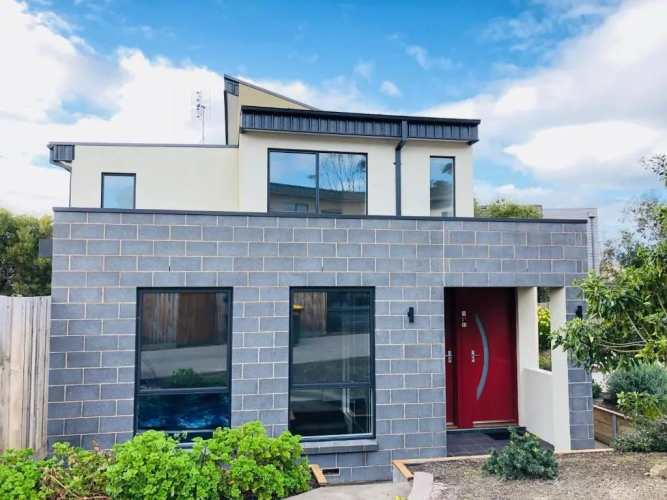 4 Bedrooms Deluxe Cottage
