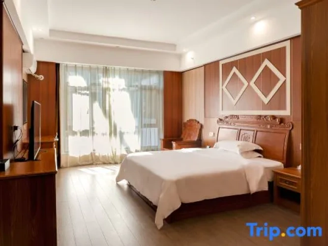 2 Bedrooms Suite