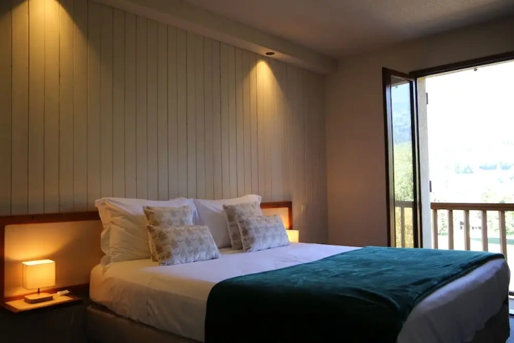 Comfort Double room with balcony and with mountain view