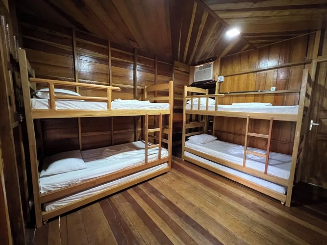 Standard Quadruple room with balcony and with lake view