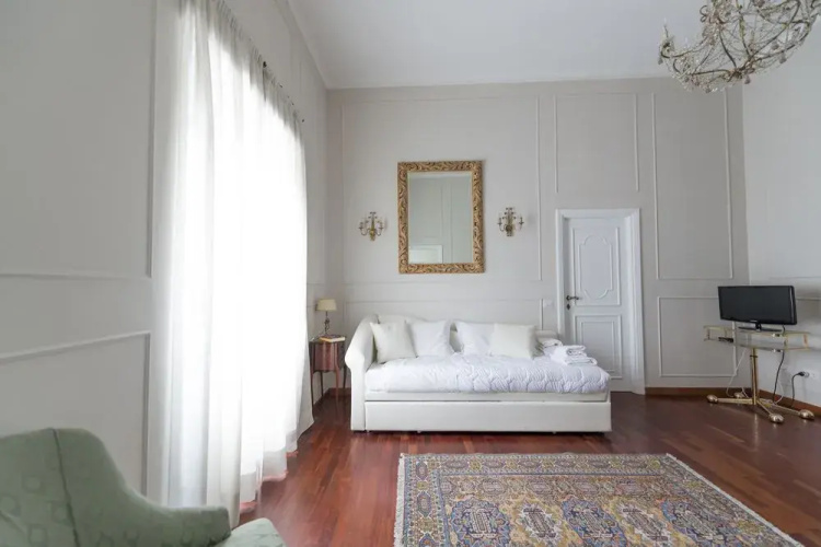 Rent In Rome - Appartamento Frezza