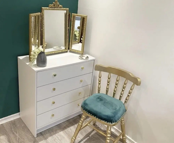 17G Regent Place
