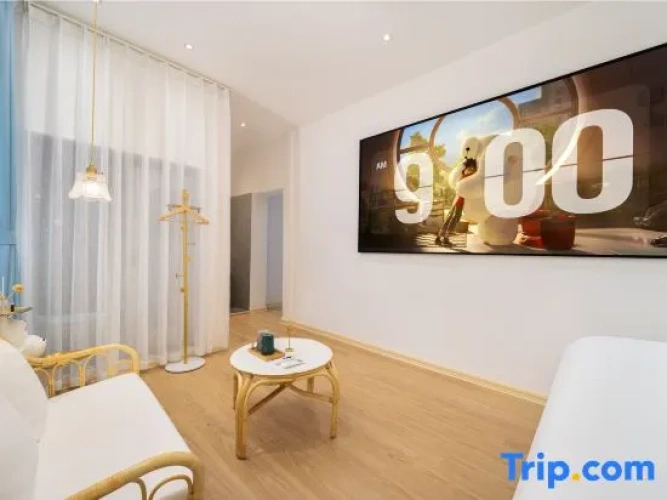 Standard Double room with street view