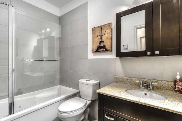 St Laurent Apartments